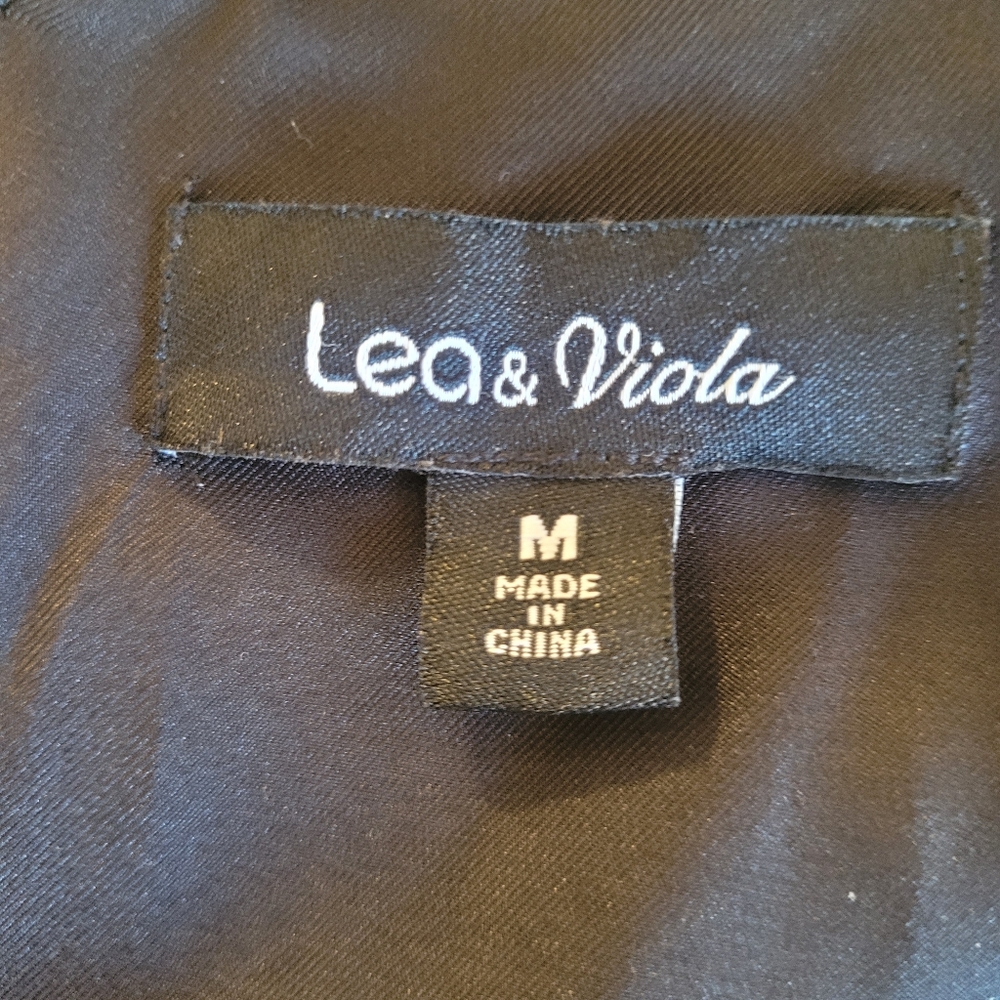 Lea & Viola Sleeveless Little Black Shift Above the Knee Dress. Size M - Picture 7 of 9